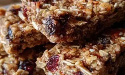 Cherry Pecan Granola Bars: A Healthy and Irresistible Treat