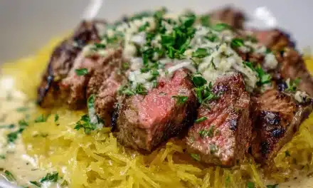 Keto Low Carb Steak Gorgonzola Alfredo Spaghetti Squash: A Delicious and Speedy Weeknight Meal