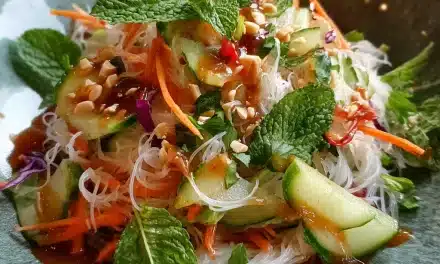 Spring Roll Salad with Spicy Ginger Dressing: A Quick and Delicious Lunch or Dinner