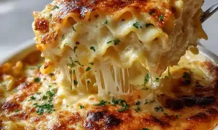 Heavenly 30-Minute White Lasagna Soup