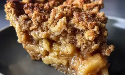 Apple Crisp Pie: The Perfect Nostalgic Dessert