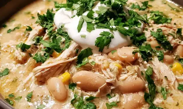 Instant Pot White Chicken Chili: A Delicious and Quick Weeknight Meal