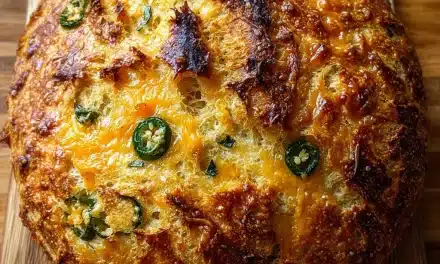 No-knead Cheddar-jalapeño Bread: A Quick and Delicious Homemade Treat