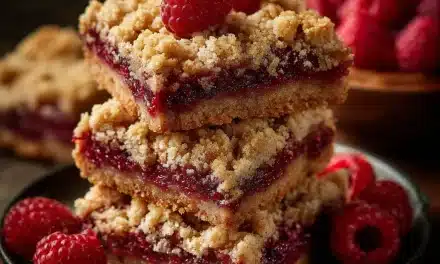 Raspberry Crumble Bars: A Quick and Delicious Treat
