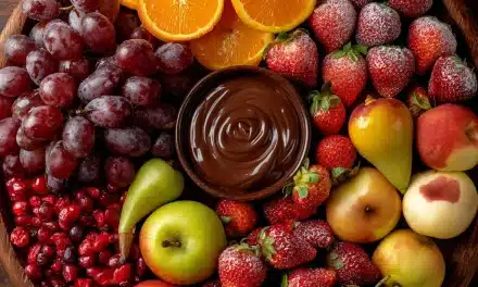Thanksgiving Fruit Platter: 10 Scrumptious Ideas for the Perfect Holiday Spread