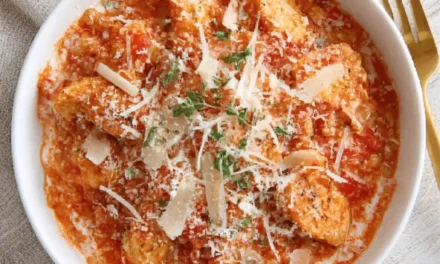 Chicken Parm Cottage Cheese Bowl: A Mouthwatering 20-Minute Homemade Meal