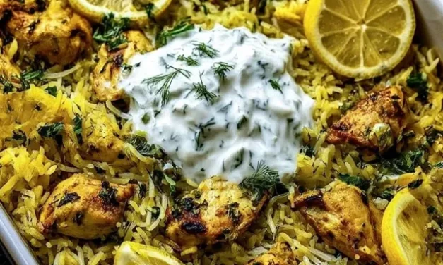Chicken Tzatziki Rice Bake: A Simple, Flavorful Family-Style Dinner