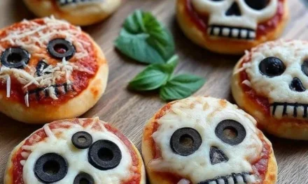 Mini Skull Pizzas Halloween: A Spooktacular Treat