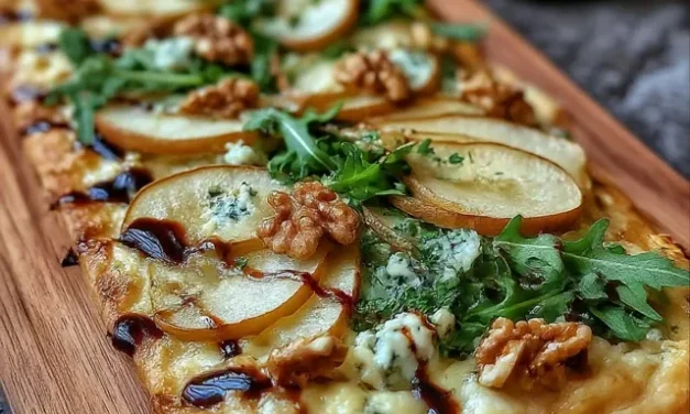 Pear, Gorgonzola, and Walnut Flatbread – A Divine Flatbread Recipe