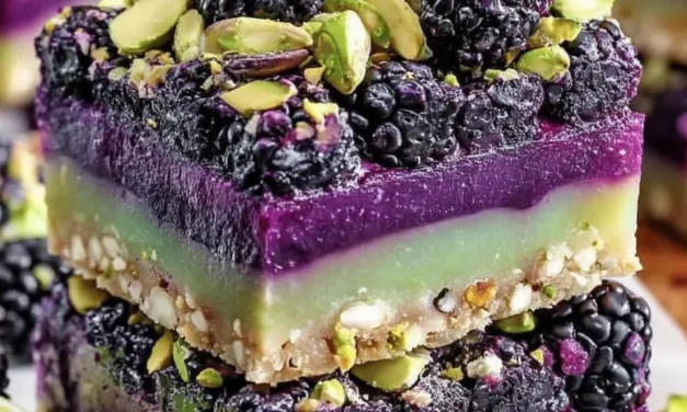 Blackberry Pistachio Dessert Bars – A Delectable Treat