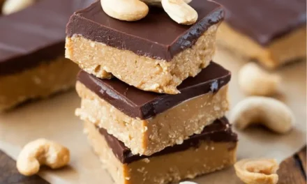 Delightful Four ingredients Protein Bar for a Quick and Healthy Snack