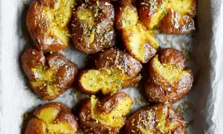 Vegan Thanksgiving-Style Smashed Potatoes – A Quick and Delicious Holiday Side