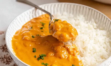 Shiro Wat (Ethiopian Chickpea Stew): A Quick and Flavorful Comfort Meal