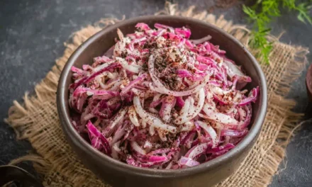 Sumac Onion Salad: A Tantalizing 15-Minute Side Dish
