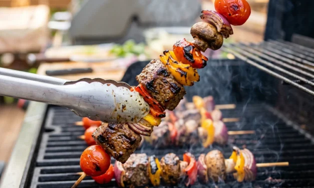 Easy Grilled Steak Kebabs: A Flavorful and Simple Recipe