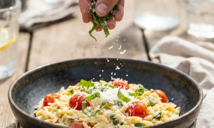 Creamy Lemon Orzo: A Zesty and Comforting One-Pot Meal